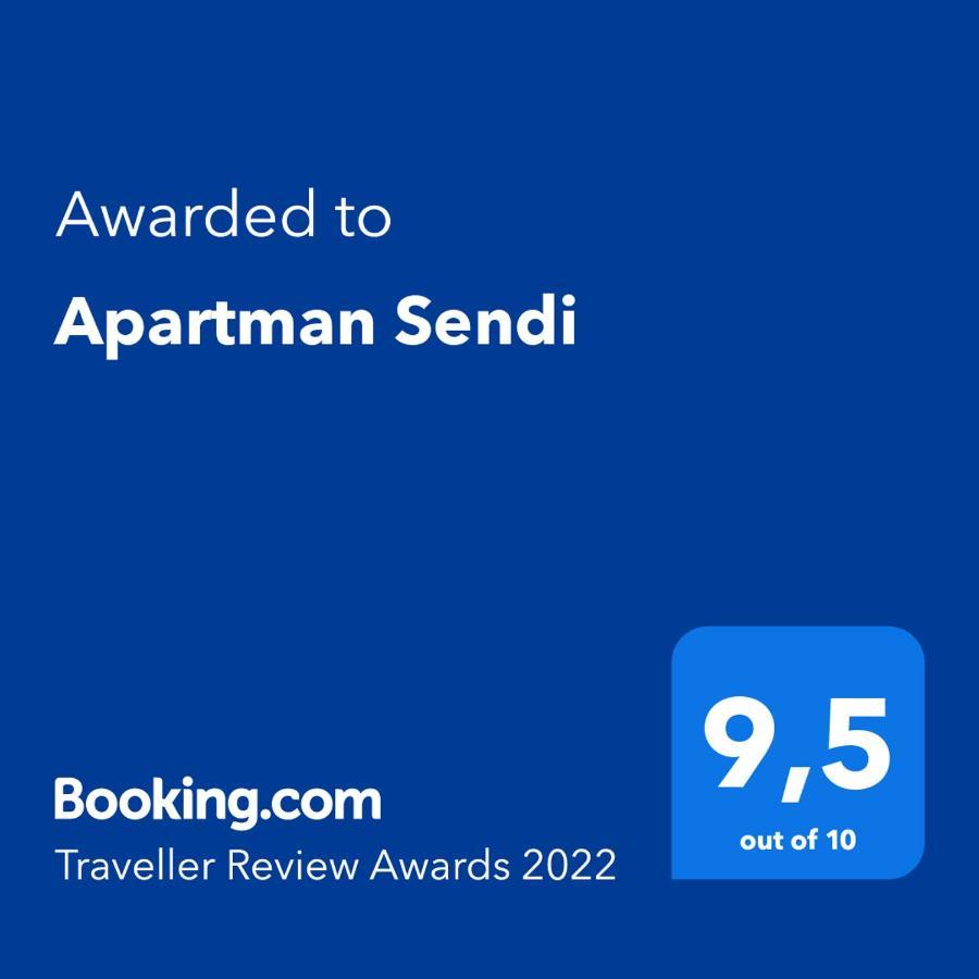 Apartman Sendi Pula Exterior foto